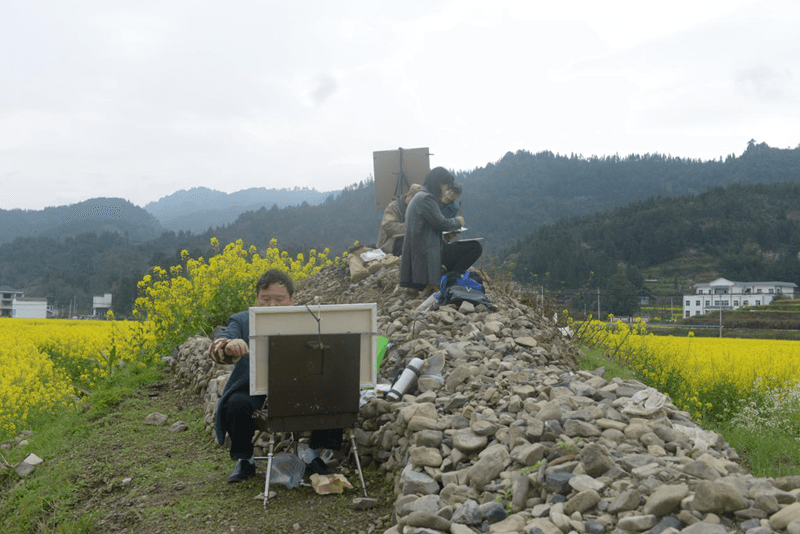 碧江区文化馆助力第五届金色瓦屋 油菜花观光月开幕式