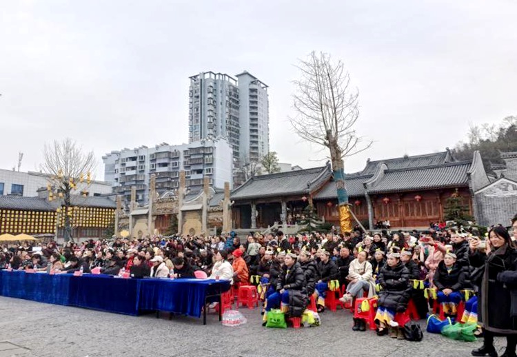 碧江区文化馆参加第二十届“群星奖” 铜仁市广场舞选拔赛荣获三等奖